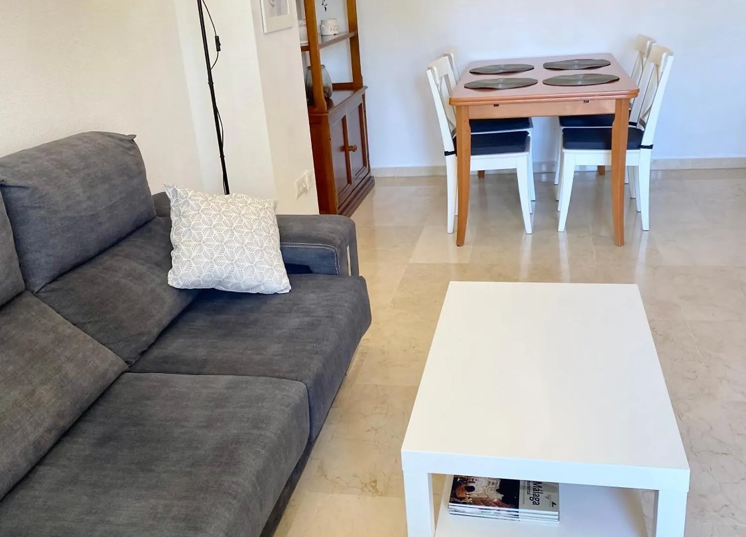 Teatinos Pool Apartment Malaga
